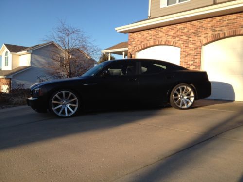 2007 dodge charger flat black lowered 22&#034; wheels custom matte black paint job!!!