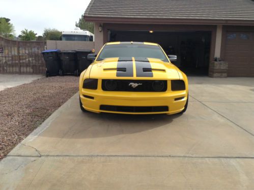 2005 Ford Mustang GT Coupe 2-Door 4.6L, image 5