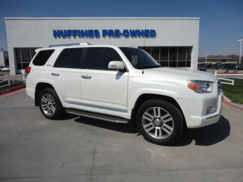 4runner limited 4x4 3rd row nav roof super nice!