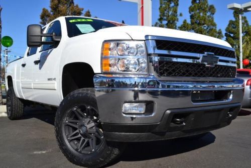 Lt 4x4 crew cab long bed 6.0l v8 new premium wheels with all terrain tires