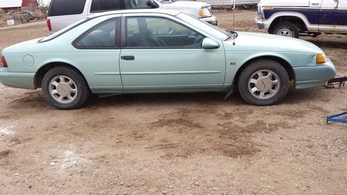 1995 ford thunderbird with a v-8