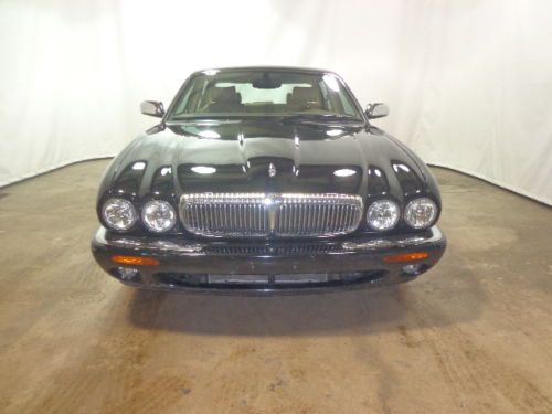 2003 jaguar xj8 sedan vanden plas extra clean serviced clean carfax! v8 rare!!