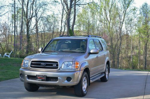 2002  toyota sequoia sr5 4x4 very clean non smoker no reserve