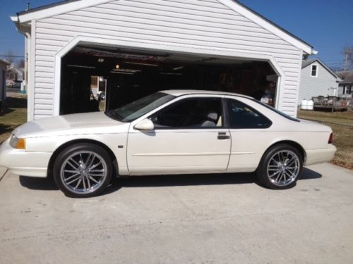 1995 ford thunderbird lx -v8- 4.6 pearl white with only 58k miles