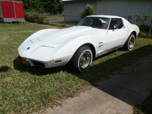 1976 chevrolet corvette stingray coupe 2-door 5.7l