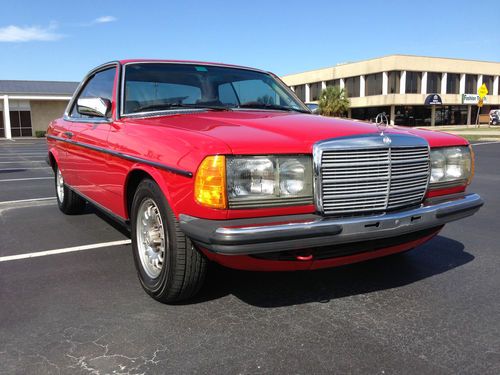 1982 mercedes-benz 300cd base coupe 2-door 3.0l turbo diesel