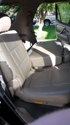 Immaculate 2003 Toyota Sequoia Brand New Engine, DVD, Loaded, image 10