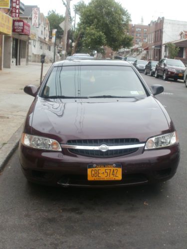 2000 nissan altima gxe sedan 4-door 2.4l