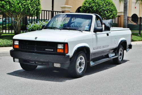 Best to be found just 36,579 miles 1989 dodge dakota convertible very rare sweet