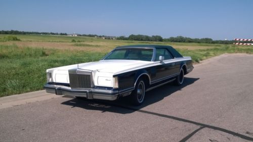 1979 Lincoln Continental Bill Blass Hardtop 2-Door 6.6L, image 4