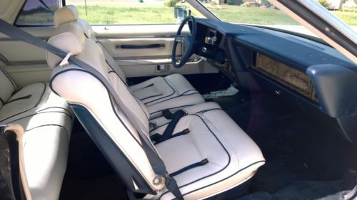 1979 Lincoln Continental Bill Blass Hardtop 2-Door 6.6L, image 11