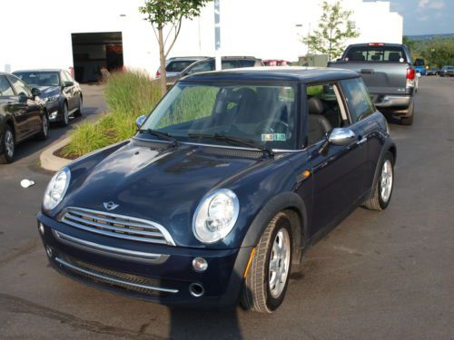 Blue mini manual hatchback, 2006 coupe 4 cyl 1.6l one owner clean carfax