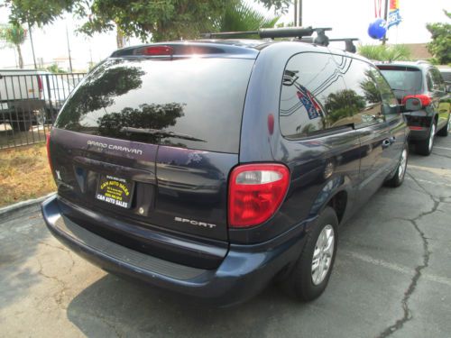 2003 Dodge Grand Caravan Sport Mini Passenger Van 4-Door 3.3L, image 3