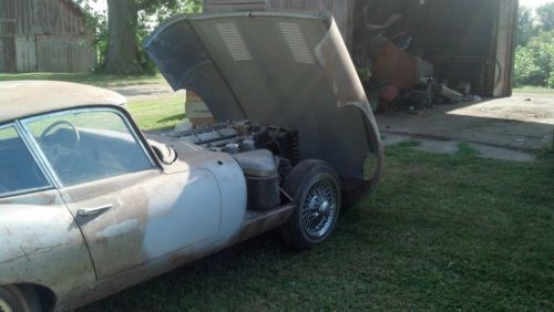 Barn find 1963 jaguar xke