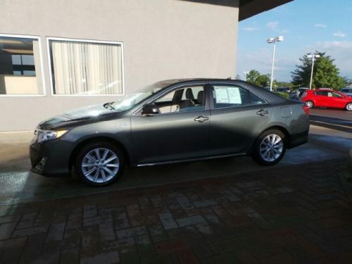 2013 toyota camry hybrid le