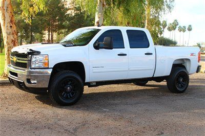 Duramax diesel 1 owner low miles extra clean crewcab 4x4