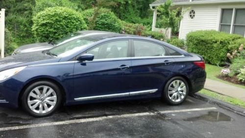 2011 hyundai sonata gls/ sport  6 speed manual shift great condition!