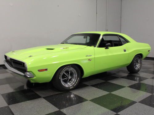 426 hemi, 4-speed with pistol-grip, sublime green resto, front disc, r134 a/c!!