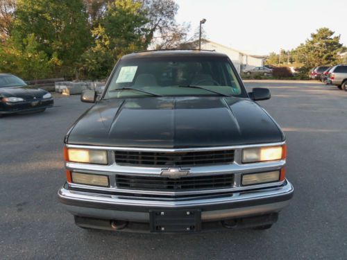 1999 Chevrolet Tahoe LS Sport Utility 4-Door 5.7L, image 9
