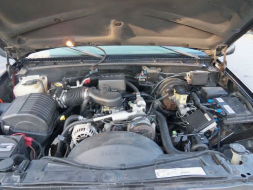 1999 Chevrolet Tahoe LS Sport Utility 4-Door 5.7L, image 10