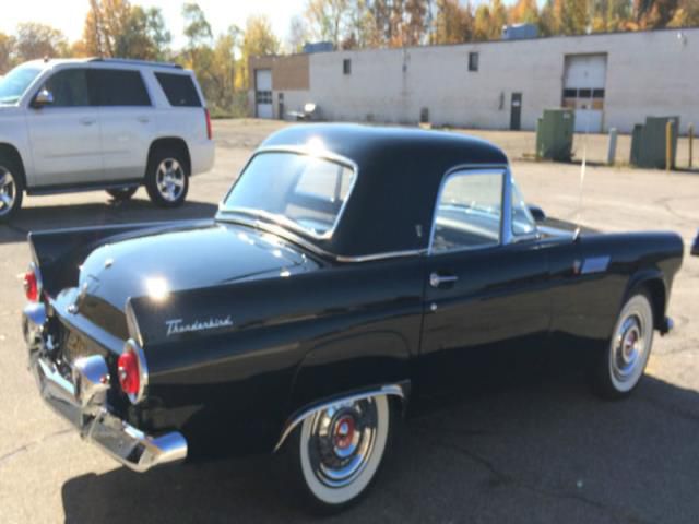 Ford thunderbird white and black