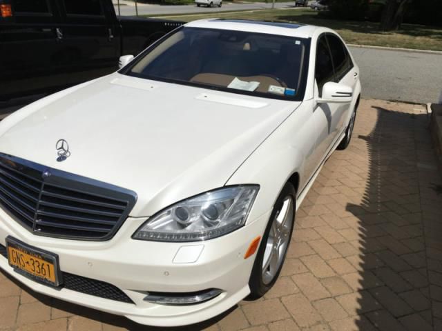 Mercedes-benz: s-class 550