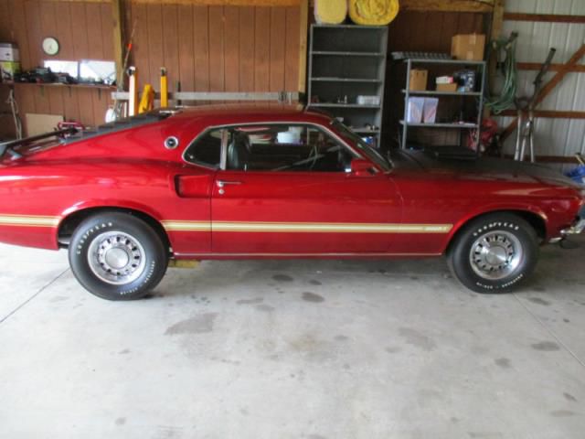 Ford: mustang base fastback 2-door