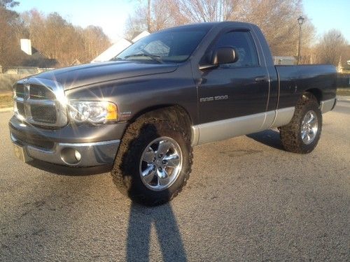 2003 dodge ram 1500 slt standard cab pickup 2-door 5.7l hemi 4x4 nitto mud 35