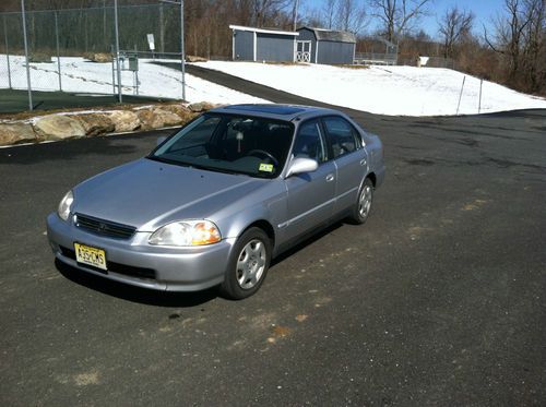 1998 honda civic ex 4 door