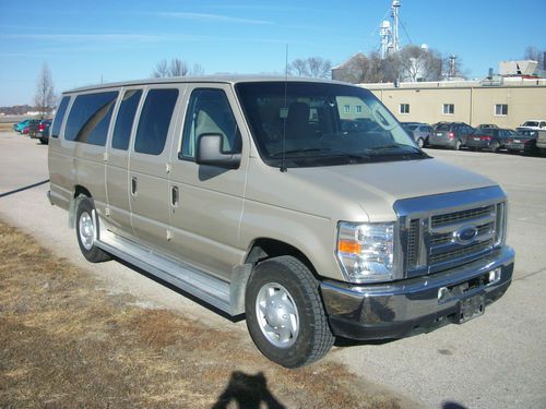 2009 e-350 super duty ext xlt passenger van