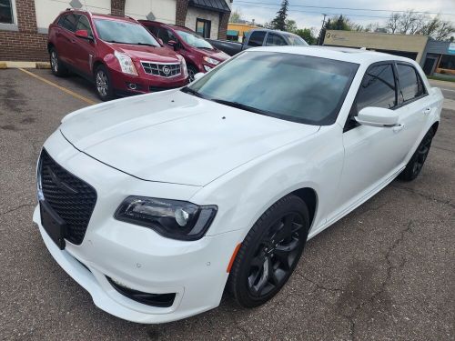 Chrysler Chrysler 300 Touring L 4dr V6 Used Sedan White