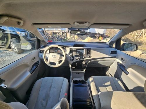 2014 Toyota Sienna, US $18,499.00, image 3