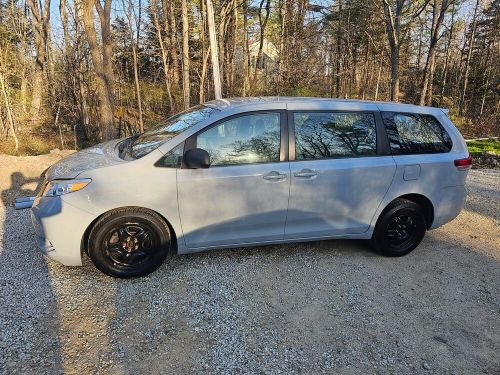 2014 Toyota Sienna, US $18,499.00, image 5