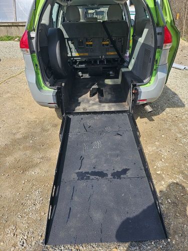 2014 Toyota Sienna, US $18,499.00, image 7