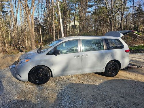 2014 Toyota Sienna, US $18,499.00, image 15