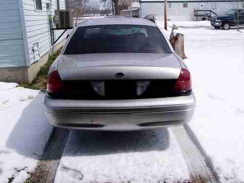 2006 Ford Crown Victoria Police Interceptor Sedan 4-Door 4.6L  NO RESERVE, image 2