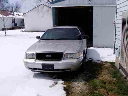 2006 Ford Crown Victoria Police Interceptor Sedan 4-Door 4.6L  NO RESERVE, image 5