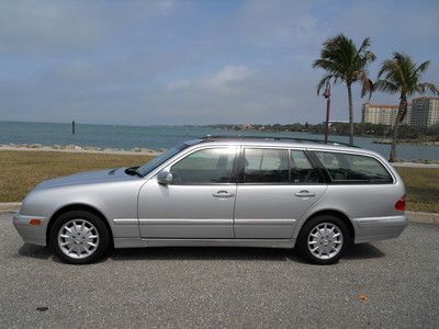 Wagon third seat leather bose moonroof one local owner very rare absolute puff!!