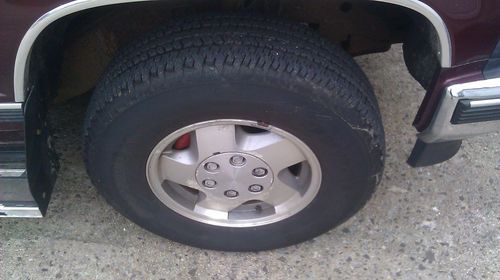 1993 Chevy Chevrolet Suburban K1500 4wd, image 2