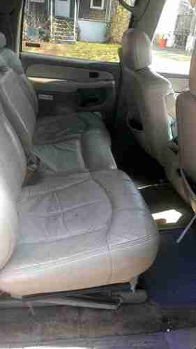 2001 Chevrolet Suburban 1500 LT Sport Utility 4-Door 5.3L  *NO RESERVE*, image 11