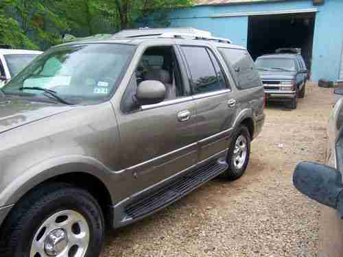 2002 Lincoln Navigator Base Sport Utility 4-Door 5.4L, image 3