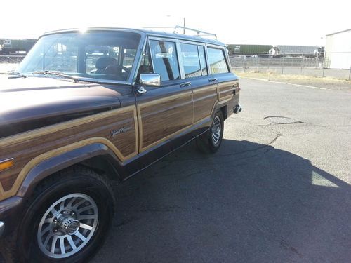 1989 jeep grand wagoneer base sport utility 4-door 5.9l