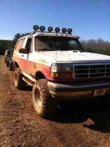1993 Lifted Ford Bronco, image 3