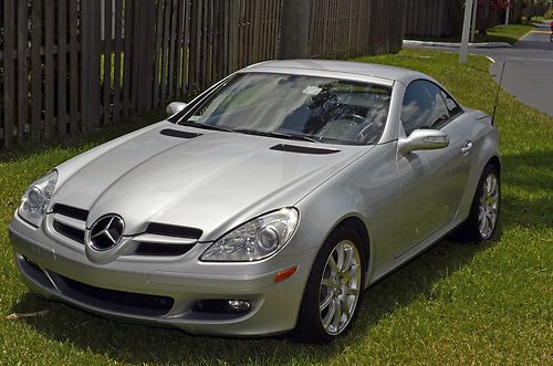 2006 mercedes-benz slk350 hard top convertible 2-door roadster 3.5l excellent