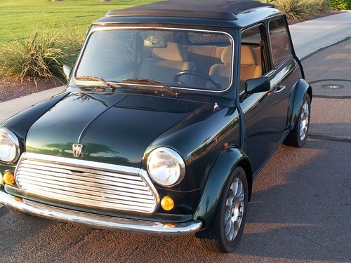 1972 classic mini cooper 2 door 19k acual mills with power rag top