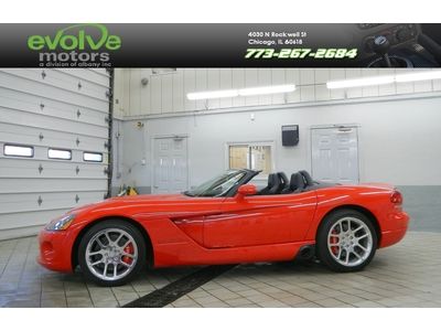 Red one owner 564 miles must see 6spd v10 consignment