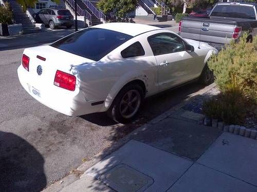 2006 ford mustang base coupe 2-door 4.0l salvage title