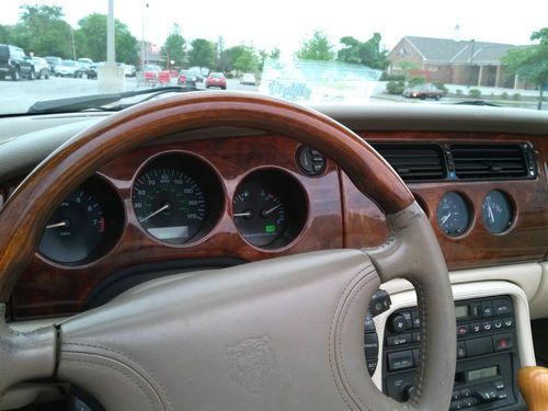 Jaguar xk8 convertible chrome loaded