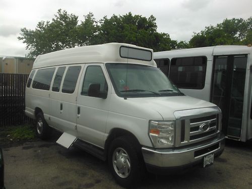 2010 ford e 250 xlt raised roof 11 passenger van