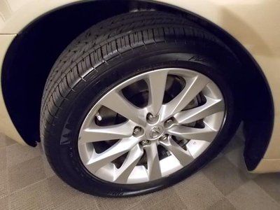 NEW TIRES MOONROOF 1 OWNER LEATHER 6 DISK BLUE TOOTH SMARTACCESS FULL TIME AWD, image 8